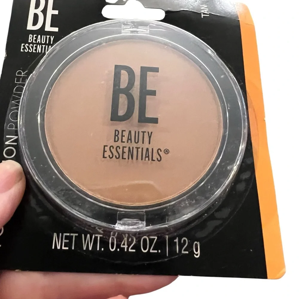 Beauty Essentials BE‎ Foundation Powder TAN Lightweight NEW Makeup Everyday